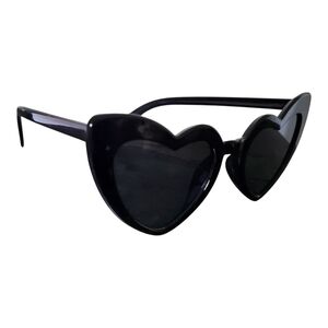 Black Lolita Style Heart-Shaped Sunglasses